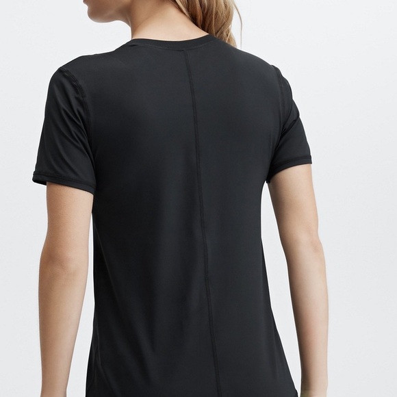 Fabletics Phoenix Lite Short-Sleeve Top NWT - Picture 2 of 3